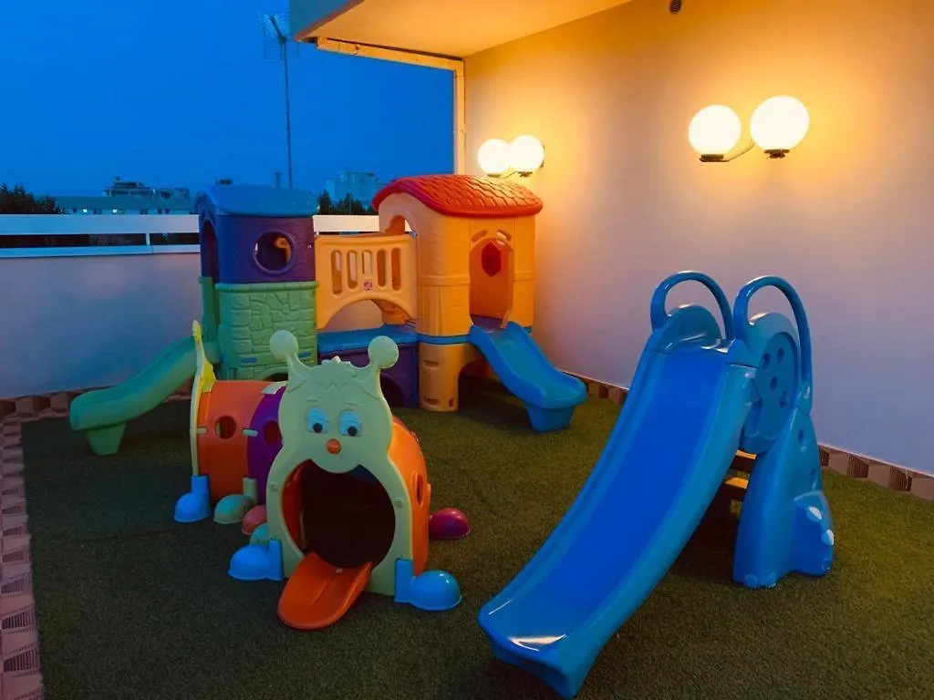 Hotel Haway ミザーノ・アドリアーティコ